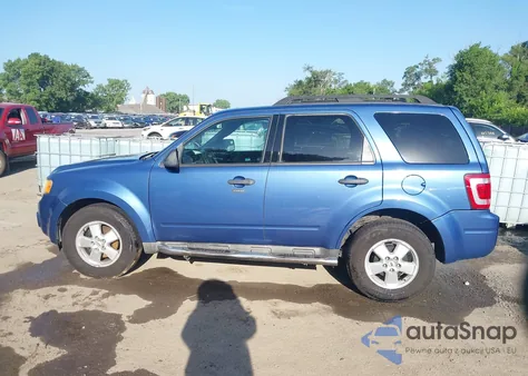 2010 Ford Escape Xlt from USA, damaged, VIN 1FMCU9DG7AKB52453